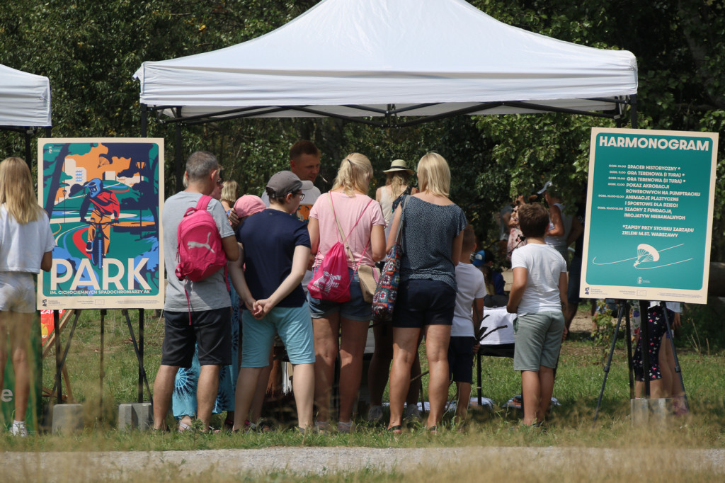 Piknik w parku Cichociemnych