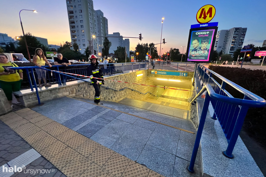 Metro nie jeździło. Awaria pociągu na Imielinie