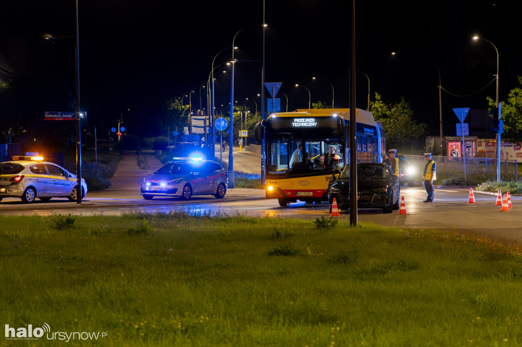 Kolizja autobusu z audi