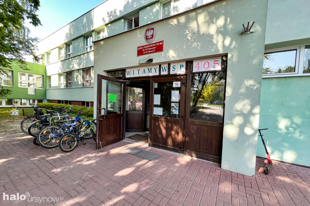 Kącik zabaw podwórkowych na Ursynowie