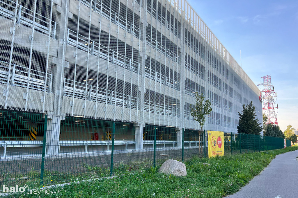 Onkologia ma nowy parking wielopoziomowy