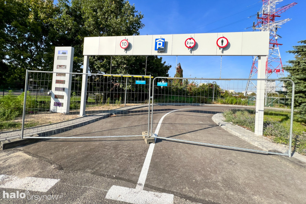 Onkologia ma nowy parking wielopoziomowy