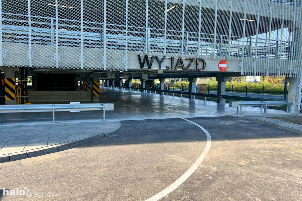 Onkologia ma nowy parking wielopoziomowy