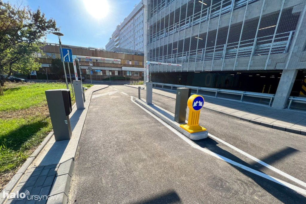 Onkologia ma nowy parking wielopoziomowy