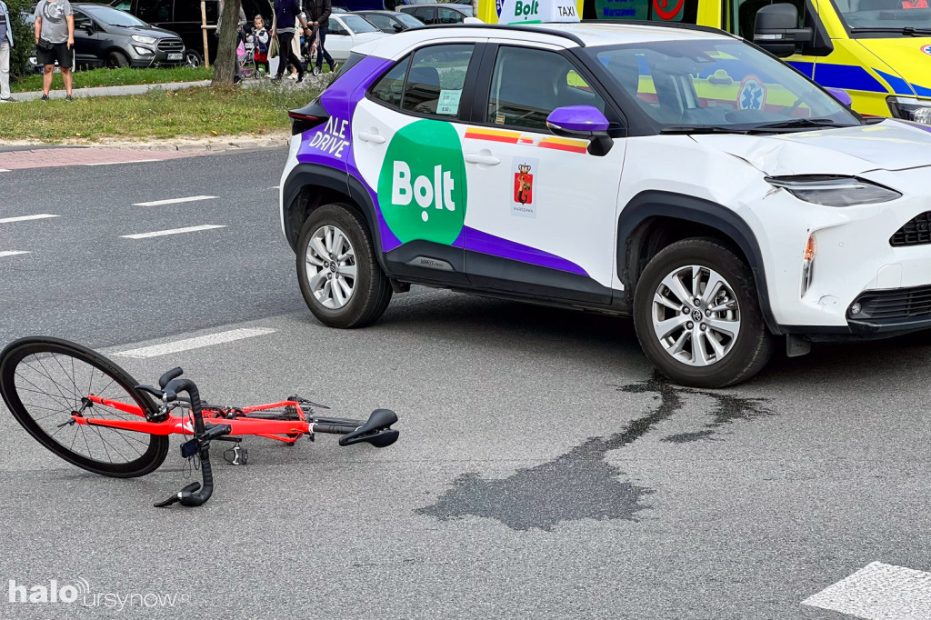 Wypadek na Płaskowickiej. Potrącony rowerzysta