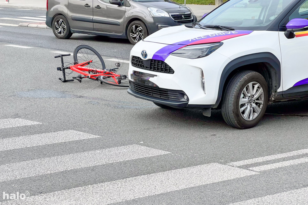 Wypadek na Płaskowickiej. Potrącony rowerzysta