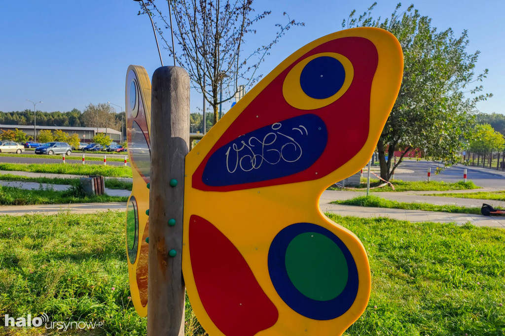 Zdewastowany Park Motyli na Kabatach