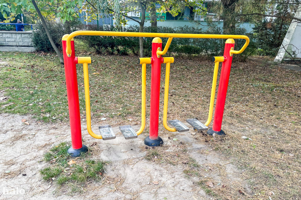 Siłownia plenerowa i  streetworkout na Kabatach