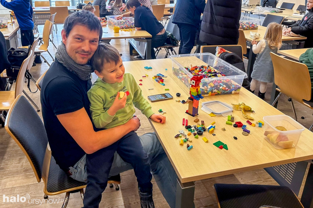 WOŚP w ratuszu - gry, LEGO, szachy