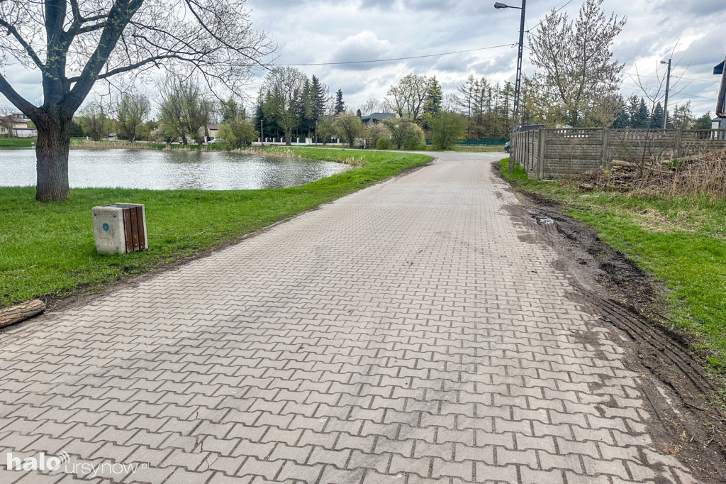 Zniszczone pobocza na ul. Pozytywki