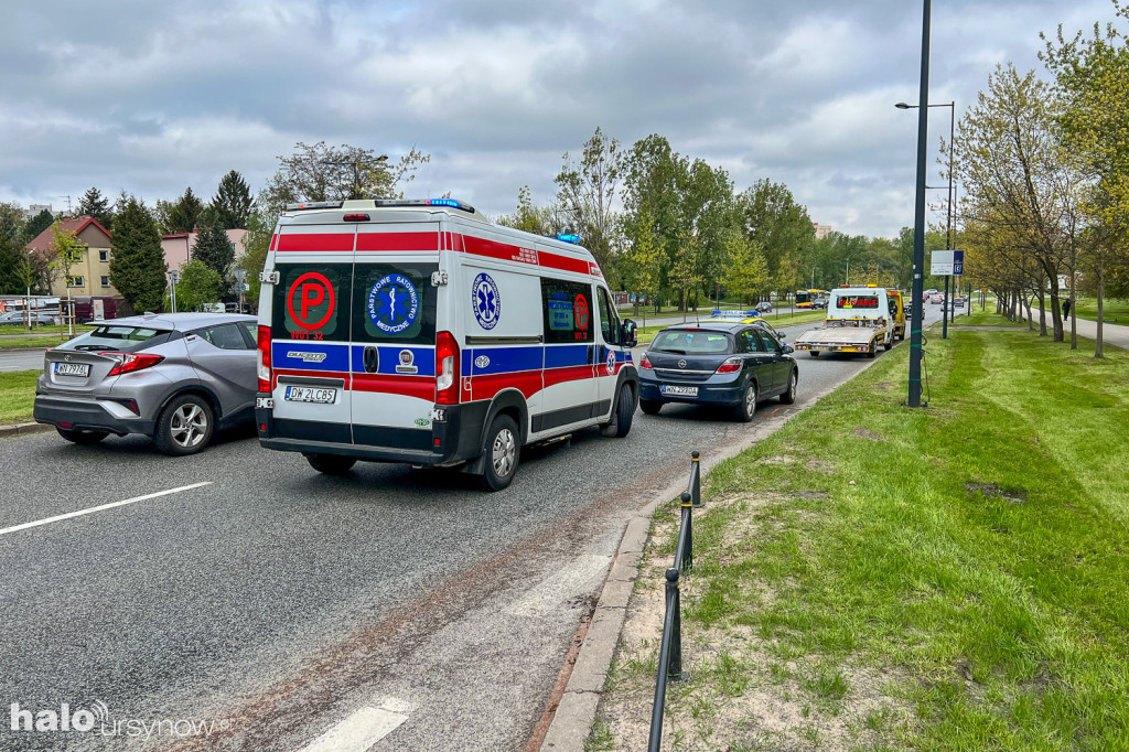 Zderzenie dwóch aut na Rodowicza 'Anody'