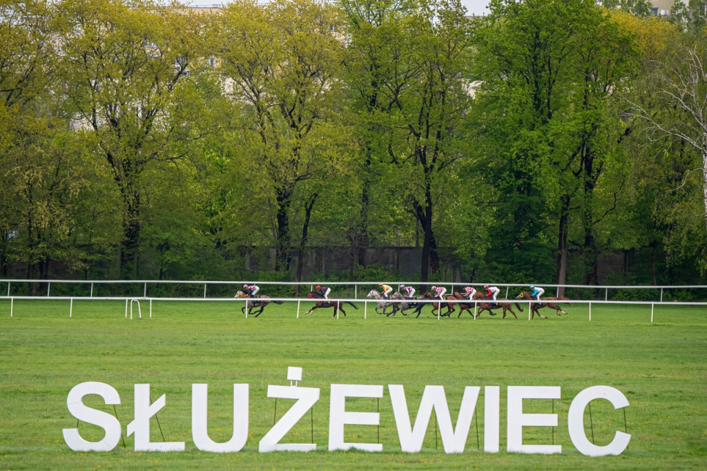 W obiektywie - Otwarcie sezonu na Wyścigach
