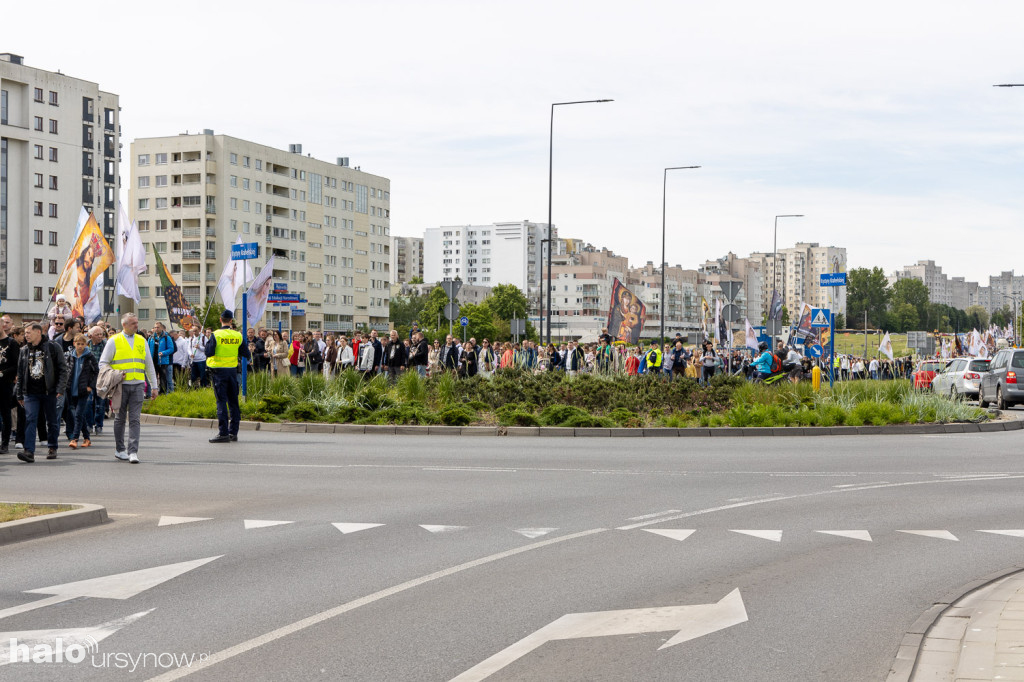 Wojownicy Maryi przeszli przez Ursynów