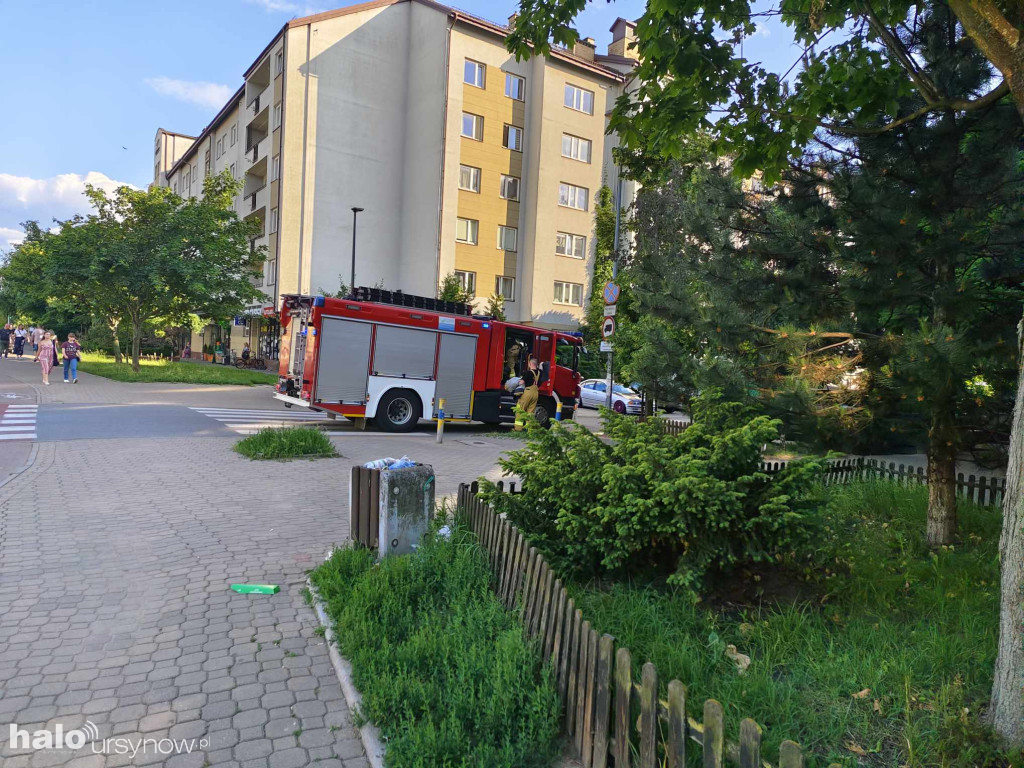 Pożar w Rossmannie przy al. KEN