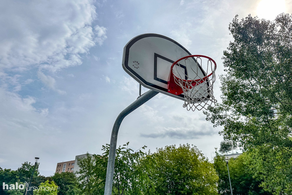 Nowy skwer sportowy przy Cynamonowej otwarty!