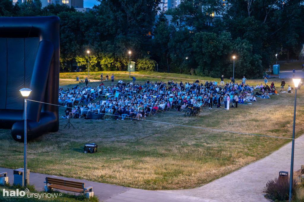 Ruszyło kino plenerowe na Ursynowie