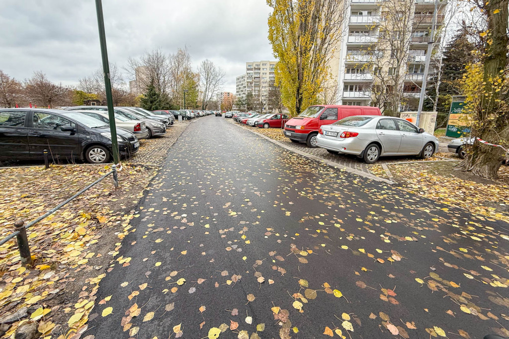 Parking przy Kulczyńskiego jak nowy