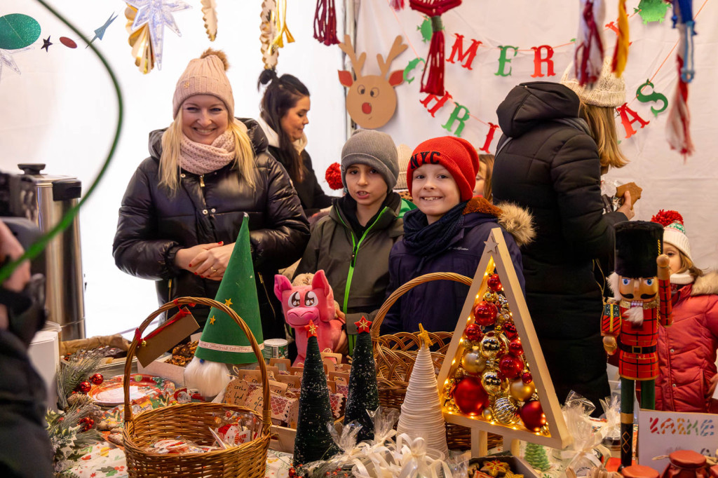 XII Charytatywny Kiermasz Świąteczny Fundacji ETO