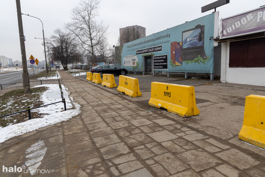 Potężne betonowe bariery kontra patoparkowanie