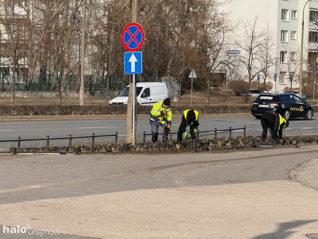 Odbetonowali skrzyżowanie na pół gwizdka