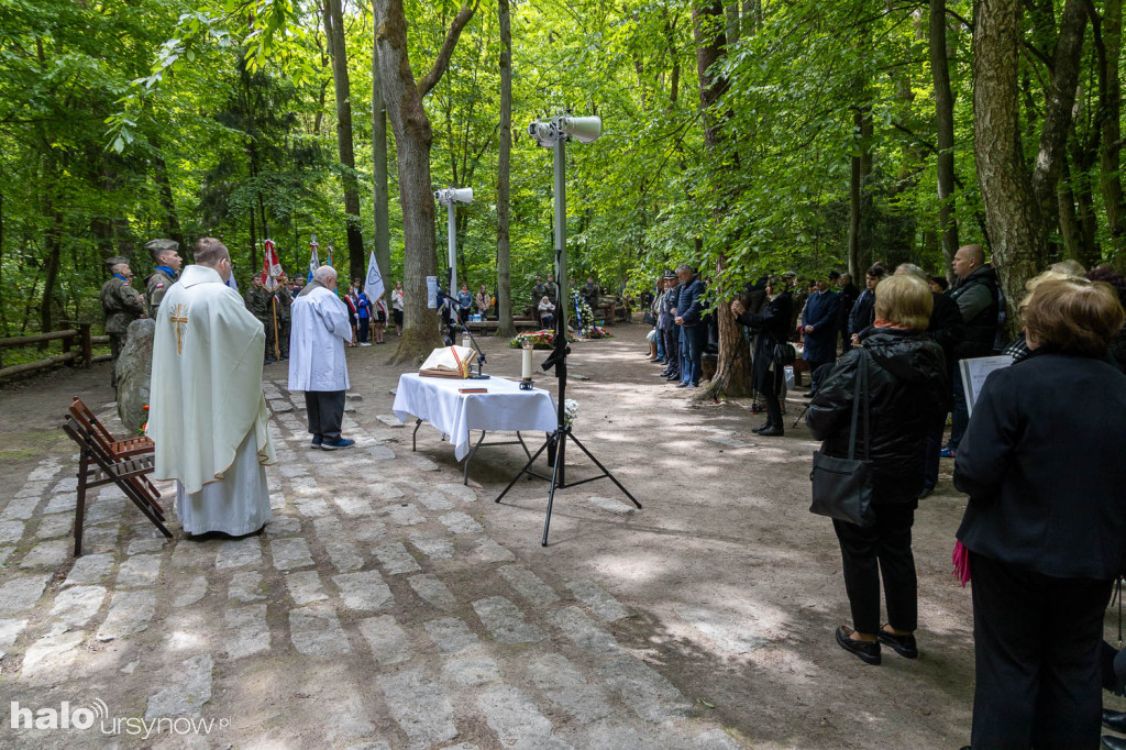Uroczystości 38. rocznicy katastrofy w Lesie Kabackim