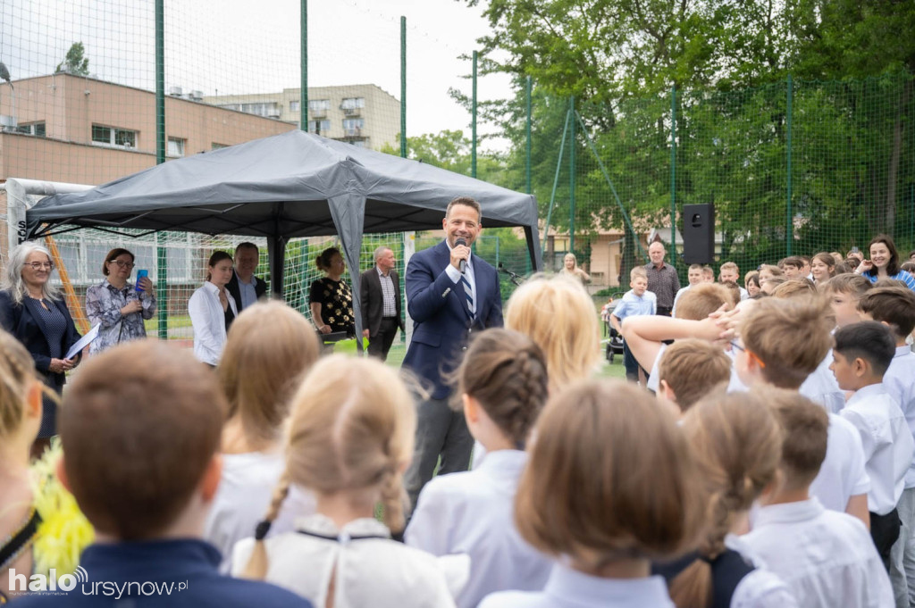 Prezydent Trzaskowski w szkole na Ursynowie