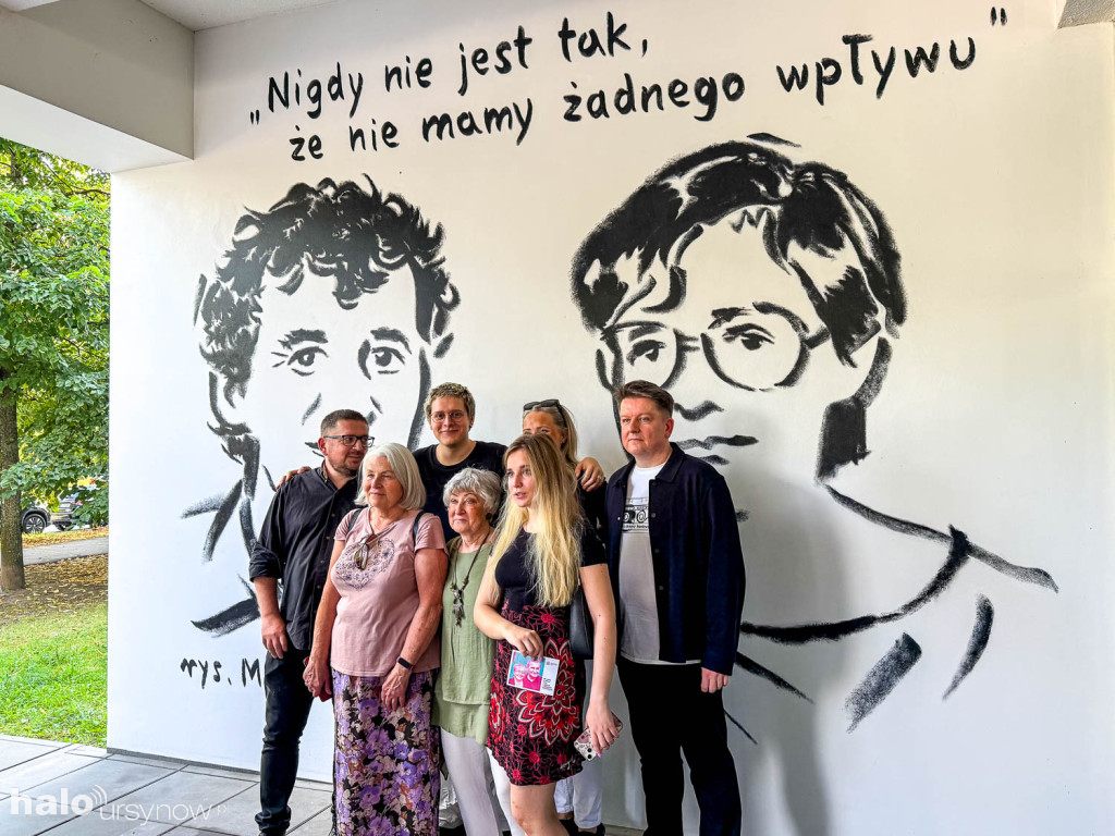Mural Ludwiki i Henryka Wujców na Ursynowie