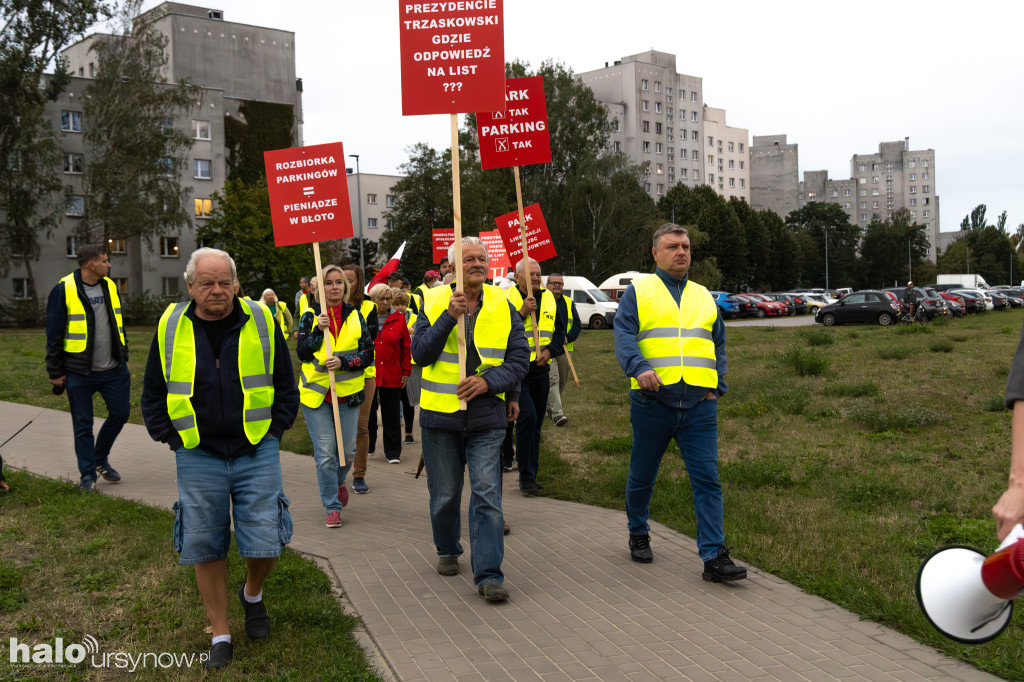 Protest mieszkańców osiedla Kazury