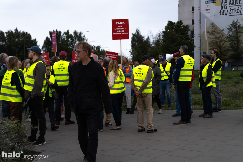 Protest mieszkańców osiedla Kazury