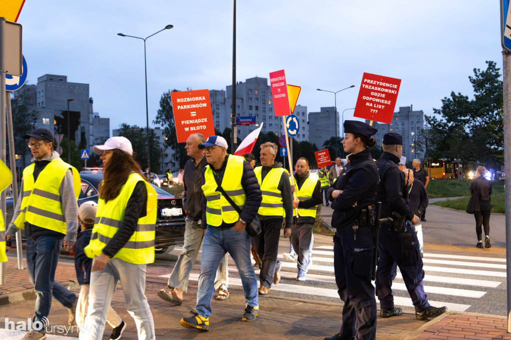 Protest mieszkańców osiedla Kazury