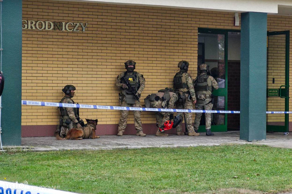 Antyterroryści na SGGW