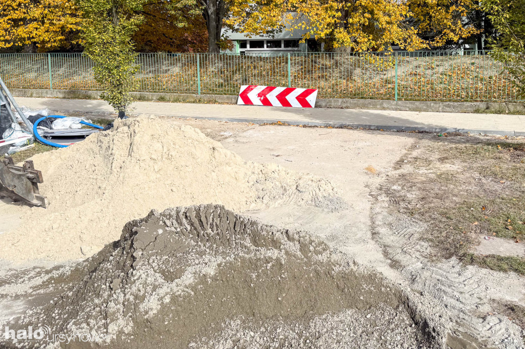 Remont chodnika przy Stryjeńskich