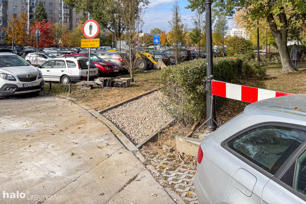 Remont chodnika przy Stryjeńskich