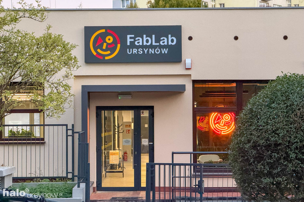 Nowy chodnik przy Fab Labie