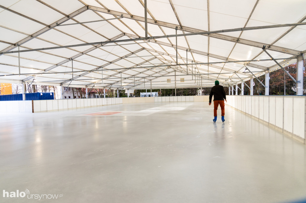 Otwarcie lodowiska na Kajakowej 2025