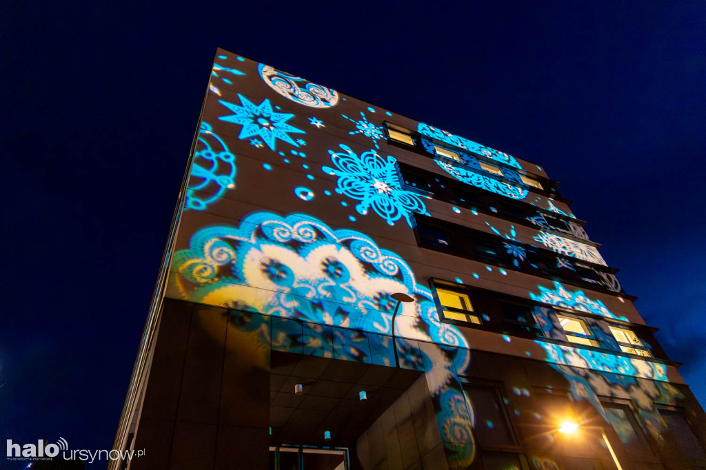 Ursynowski ratusz w świątecznej odsłonie