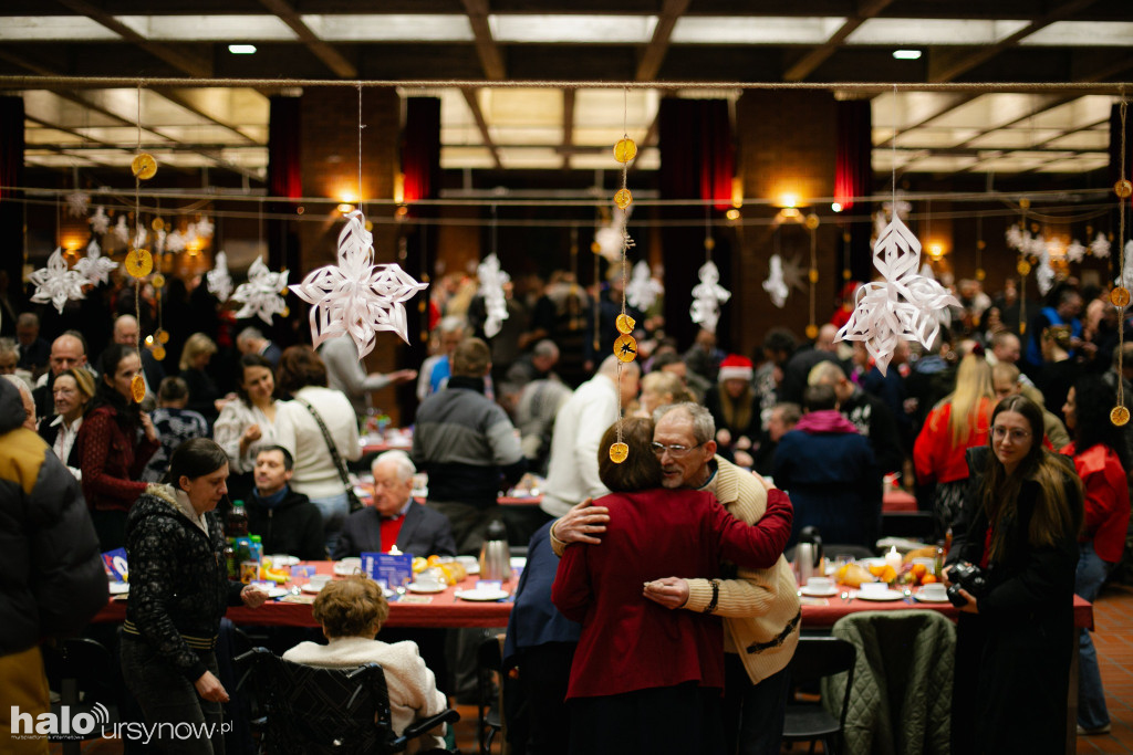 Świąteczny obiad z ubogimi