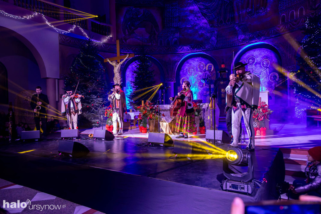 Trebunie-Tutki i Kasia Moś na koncercie bożonarodzeniowym