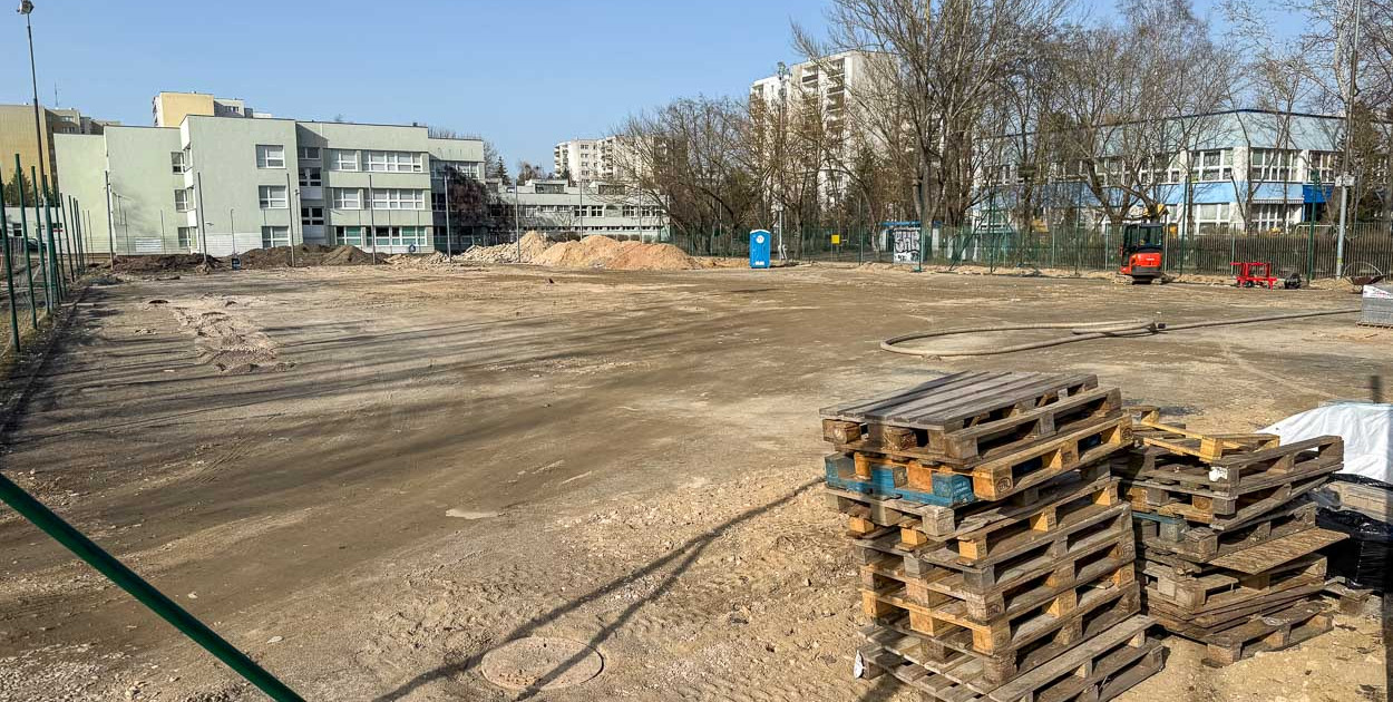 Remont boiska przy ul. Na Uboczu