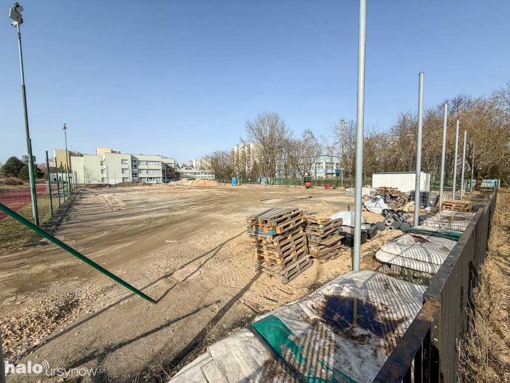 Remont boiska przy ul. Na Uboczu