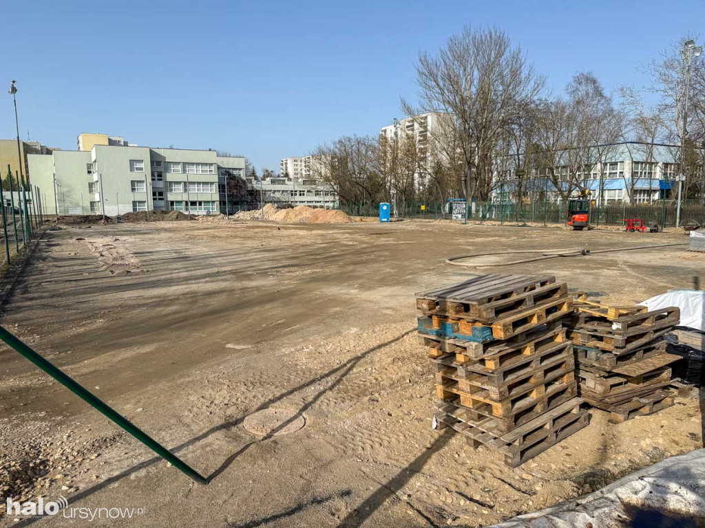 Remont boiska przy ul. Na Uboczu