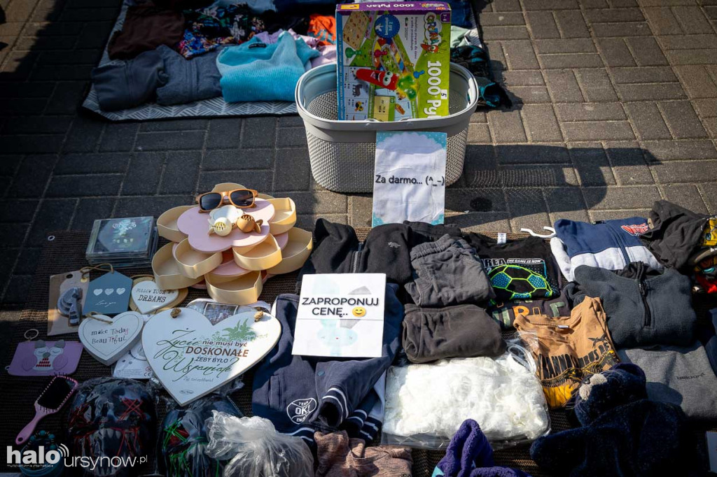 Tłumy na pierwszej garażówce