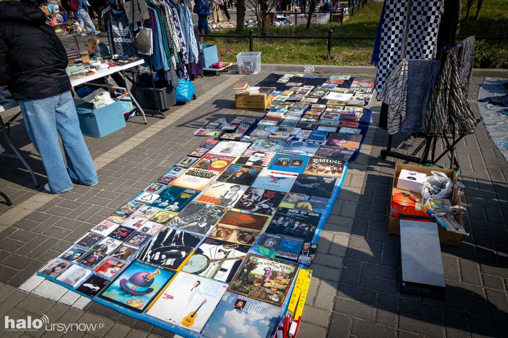 Tłumy na pierwszej garażówce