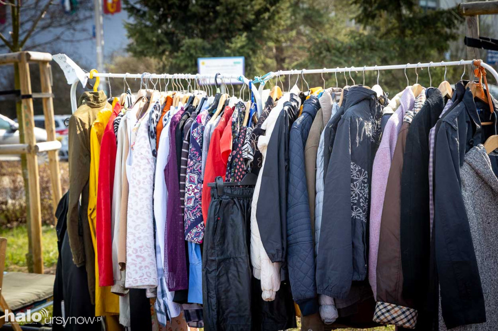 Tłumy na pierwszej garażówce