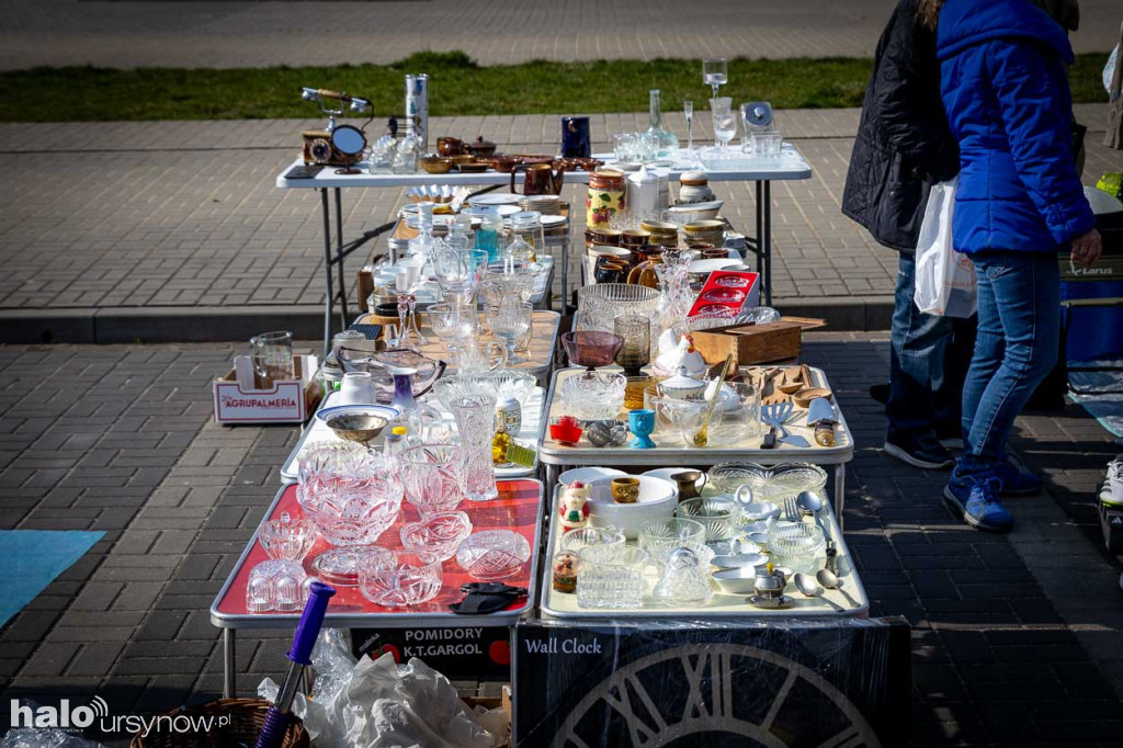 Tłumy na pierwszej garażówce