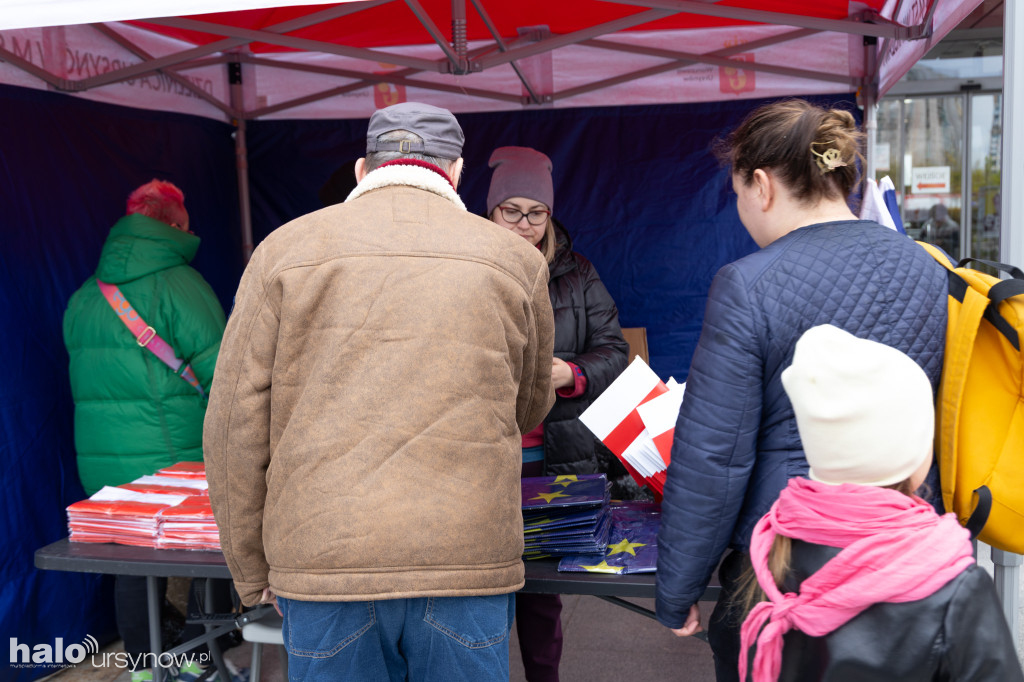 3000 flag dla mieszkańców Ursynowa