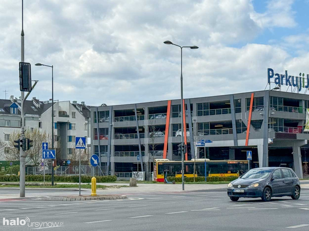 Nowe latarnie na Ciszewskiego i... niczyje relikty