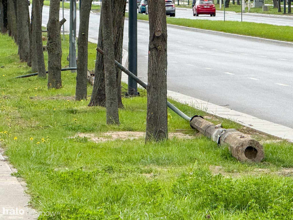 Nowe latarnie na Ciszewskiego i... niczyje relikty