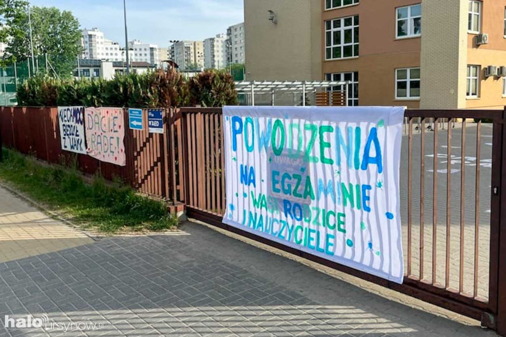 Motywacyjny korytarz dla ósmoklaistów
