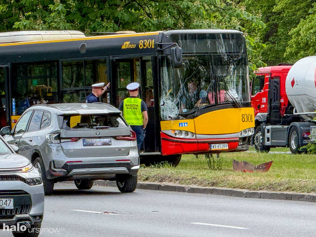 Wypadek autobusu 504 na Puławskiej